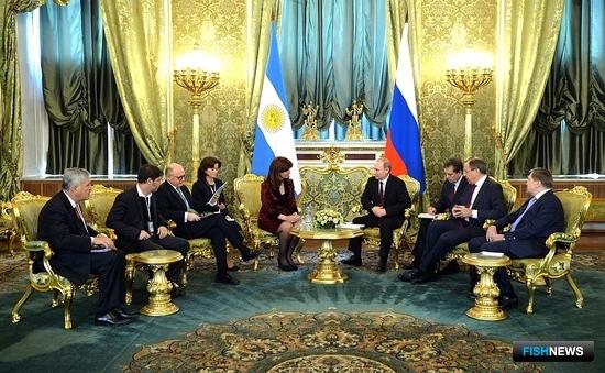Встреча Владимира Путина и президента Аргентины Кристины Фернандес де Киршнер. Фото пресс-службы Кремля