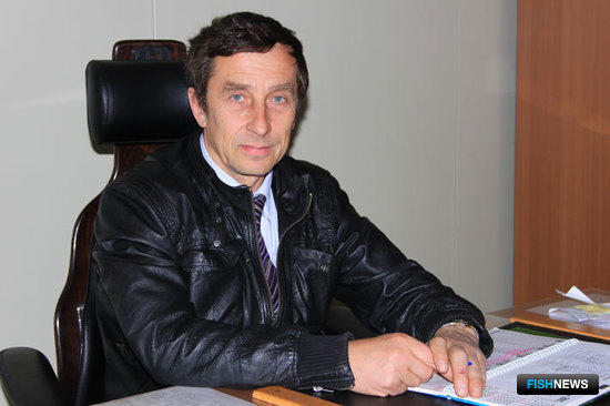 Директор фабрики обработки рыбы РК им. Ленина Сергей БЫКОВ 