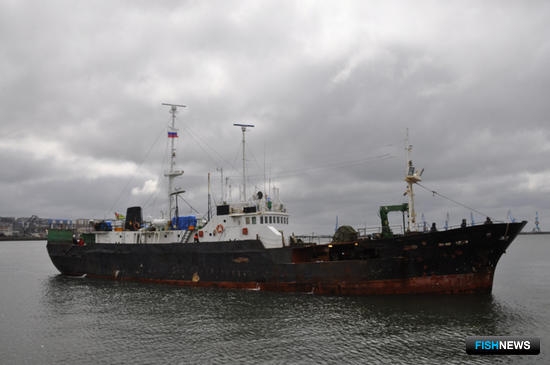 Сахалинские пограничники задержали тоголезское судно Sky Wind. Фото пресс-службы Пограничного управления ФСБ России по Сахалинской области