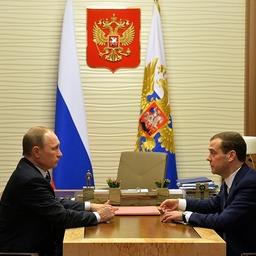 Глава государства Владимир ПУТИН и премьер-министр Дмитрий МЕДВЕДЕВ провели рабочую встречу.