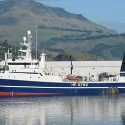 75-метровый траулер норвежской постройки «Морской Волк» приобретен в прошлом году магаданской компанией «Маг-Си» в Новой Зеландии при содействии скандинавской брокерской компании.
