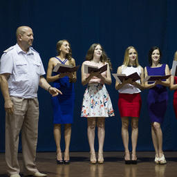 Вручение дипломов Дальрыбвтуза о высшем образовании состоялось 20 июня в студенческом клубе «Паллада». Фото пресс-службы университета