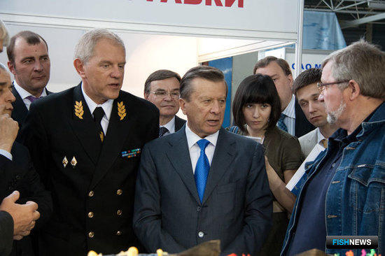 Первый вице-премьер Виктор ЗУБКОВ на выставке "Экспофиш-2011"