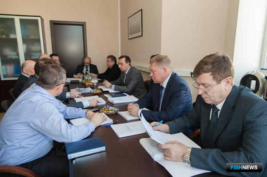 В ВАРПЭ состоялось заседание совместной рабочей группы Пограничной службы ФСБ России и представителей рыбопромышленных объединений