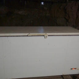 Подземный холодильник, где хранились уловы. Фото пресс-службы УМВД России по Астраханской области