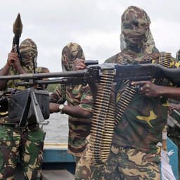 Боевики Движения за освобождение дельты Нигера. Фото с сайта socialcompas.com