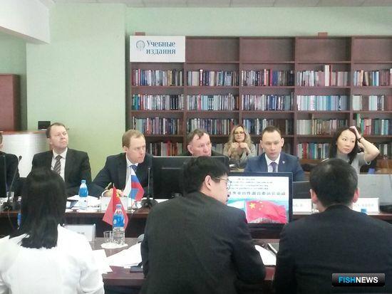 Во Владивостоке открылась 26-я сессия Смешанной российско-китайской комиссии по сотрудничеству в области рыбного хозяйства