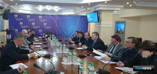 Совещание с участием судостроительных и рыбохозяйственных предприятий прошло в правительстве Сахалинской области
