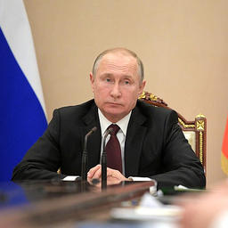 Президент Владимир ПУТИН на совещании с членами правительства 27 февраля. Фото пресс-службы главы государства