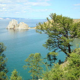 Остров Ольхон на Байкале. Фото: Аркадий Зарубин, Википедия