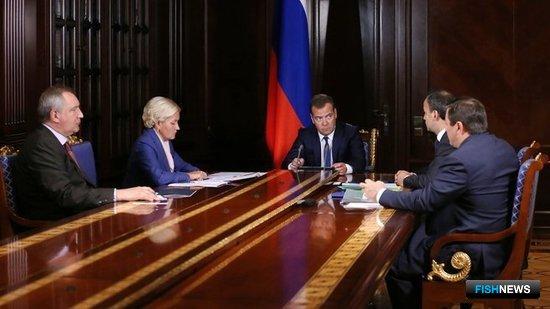 Глава Правительства РФ Дмитрий Медведев провел совещание с вице-премьерами. Фото пресс-службы Правительства России.