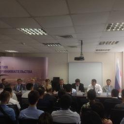 Во Владивостоке состоялся российско-китайский форум по торгово-экономическому сотрудничеству в области водного промысла