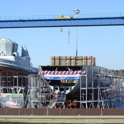 Закладка краболовного судна для дальневосточной компании «Антей» на ленинградском судостроительном заводе «Пелла».