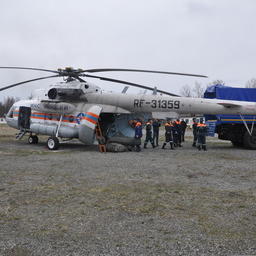В Оссору мобильный медицинский пункт доставили вертолетом. Фото пресс-службы правительства края