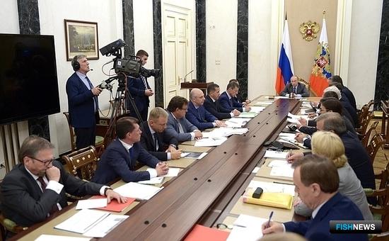 Президент Владимир ПУТИН провел совещание с членами Правительства. Фото пресс-службы Кремля