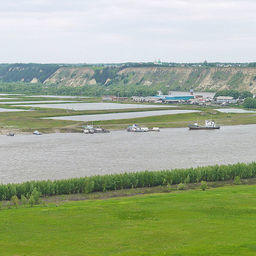 Иртыш и рыборазводные пруды Абалакского завода. Фото Óðinn («Википедия»)