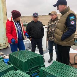Председатель правительства Якутии Владимир СОЛОДОВ встретился с булунскими рыбаками. Фото пресс-службы регионального кабмина