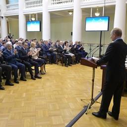 Президент Владимир ПУТИН провел встречу с Советом законодателей. Фото пресс-службы главы государства