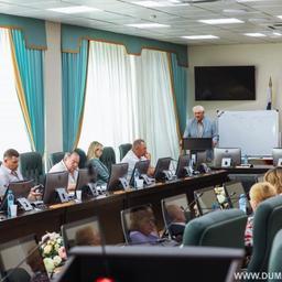 В Сахалинской областной думе обсудили возможность реабилитации озера Тунайча. Фото пресс-службы регионального парламента