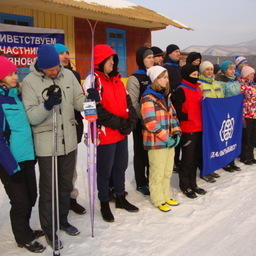 Дальрыбвтуз также всегда приезжает на рыбацкие соревнования со своим знаменем. «Рыбацкая лыжня – 2018»