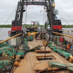 Рыбацкое судно в Архангельской области. Фото пресс-службы правительства региона