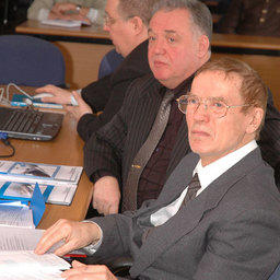 Представители КБ "Восток" на совещании во Владивостоке