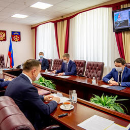 Губернатор Андрей ЧИБИС отметил важность проекта для экономики региона. Фото пресс-службы правительства Мурманской области