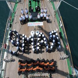 Учебный парусник «Паллада» встретил 9 Мая в Восточно-Китайском море. Фото пресс-службы Дальрыбвтуза