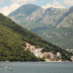 Черногория поразила экипаж судна и практикантов своей первозданной красотой. Фото Александра Кучерука.