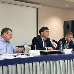 На пост президента Ассоциации рыбопромышленных предприятий Сахалинской области единогласно переизбран Максим КОЗЛОВ. Фото предоставлено АРСО