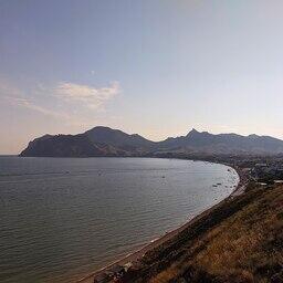 Черноморское побережье вблизи поселка Коктебель. Фото С. Соловьева, CC BY-SA 4.0