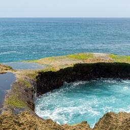 Площадка «Слеза дьявола», Нуса Лембонган. Фото Tomasz Baranowski («Википедия», CC BY 2.0)