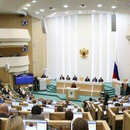 Изменения в закон об особенностях иностранных инвестиций в хозяйственные общества, имеющие стратегическое значение, сенаторы рассмотрели на заседании 23 декабря. Фото пресс-службы СФ