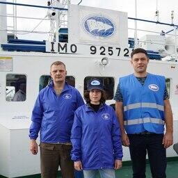 Экипаж и научная команда вскоре продолжат экспедицию из Мурманска в Керчь. Фото пресс-службы ВНИРО