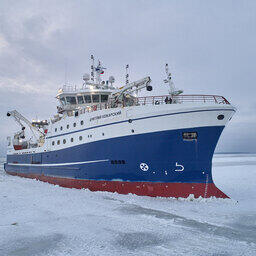 В феврале группе «ФОР» передали судно «Дмитрий Кожарский». Фото пресс-службы Росрыболовства