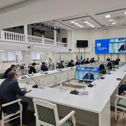 Ежегодное совещание с рыбопромышленниками в рамках профилактической работы прошло в правительстве Сахалинской области. Фото пресс-службы регионального министерства по рыболовству