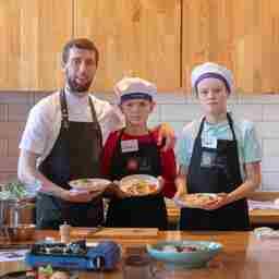 Подростки узнали много нового и интересного о дальневосточной рыбе. Фото предоставлено компанией «Нерей»