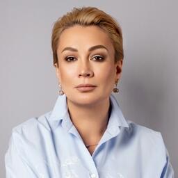 Руководитель холдинга DEGA Надежда ДЬЯКОВА