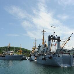 Рыбацкие суда в Приморье