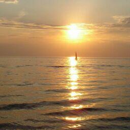 Белая ночь над Белым морем, акватория Северодвинска. Фото Schekinov Alexey Victorovich («Википедия»)