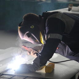 В перечень предлагают добавить оплату услуг по ремонту оборудования на рыболовецких судах