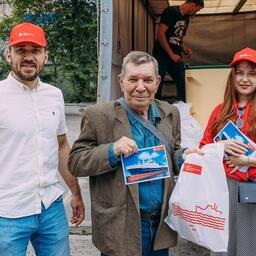 Перед профессиональным праздником РРПК традиционно поздравила ветеранов отрасли. Фото пресс-службы компании