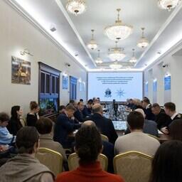 Законопроект о втором этапе инвестквот и аукционов рассмотрели на совместном собрании Российского союза работодателей-рыбопромышленников» (РСРР) и Центральный комитет Российского профсоюза работников рыбной отрасли (Росрыбпрофсоюз). Фото пресс-службы РСРР