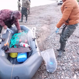 У мужчин изъяли незаконный улов, ставные сети и надувные лодки. Фото пресс-службы регионального УМВД России