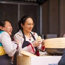 «Сёстры Ким». Фото: Александр РАТНИКОВ