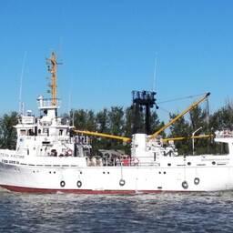 «Исследователь Каспия» отправился на летнюю килечную съемку. Фото пресс-службы КаспНИРХ