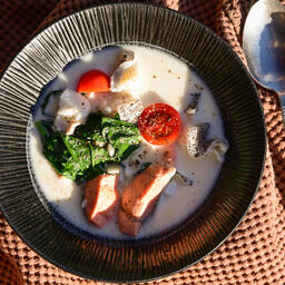 Сливочная уха из палтуса и нерки. Фото предоставлено компанией «Нерей»