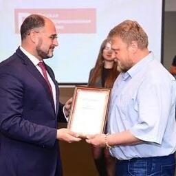 Работников РРПК поздравил и мэр Константин ШЕСТАКОВ. Фото пресс-службы компании