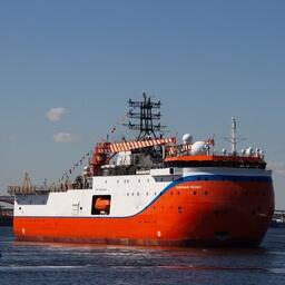 Ледовая самодвижущаяся платформа «Северный полюс» готовится выйти из Мурманска в первую экспедицию. Фото пресс-службы Минприроды