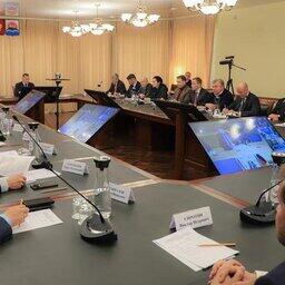 Заместитель председателя правительства — полномочный представитель президента в ДФО Юрий ТРУТНЕВ встретился с руководителями крупных компаний Камчатки. Фото пресс-службы полпредства